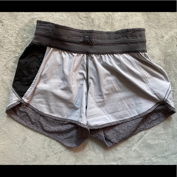 SOLD lululemon Tracker V Short in Heathered Black - Picture 4 of 7